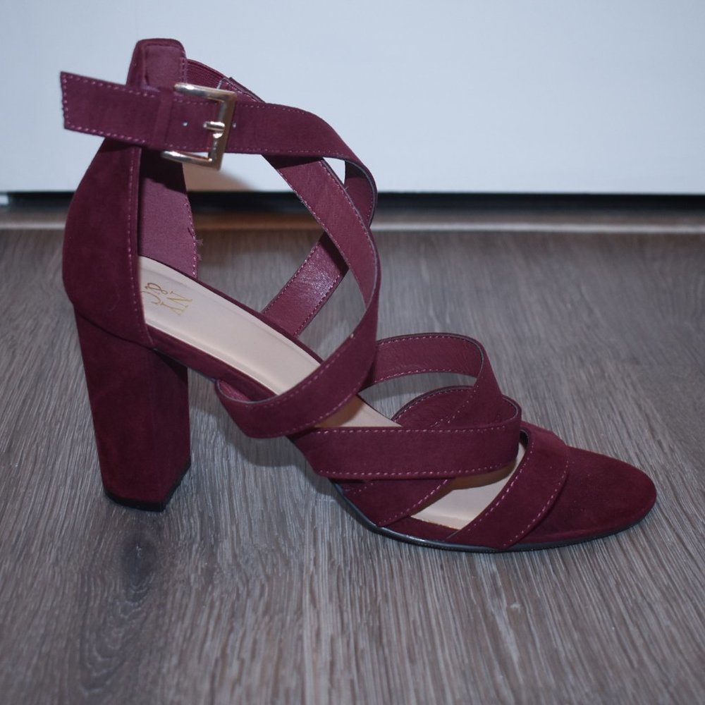 Maroon Heels Size 10 NY&C